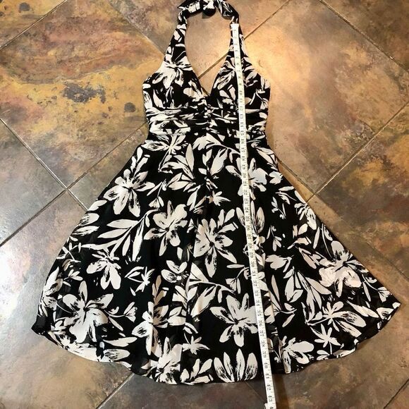 White House Black Market Women’s Floral Halter Tie Neck Sundress Size 4 - Picture 10 of 14